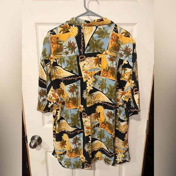 Tommy Bahama Palm Springs Tropical Print Button-Up Shirt - Picture 2 of 2